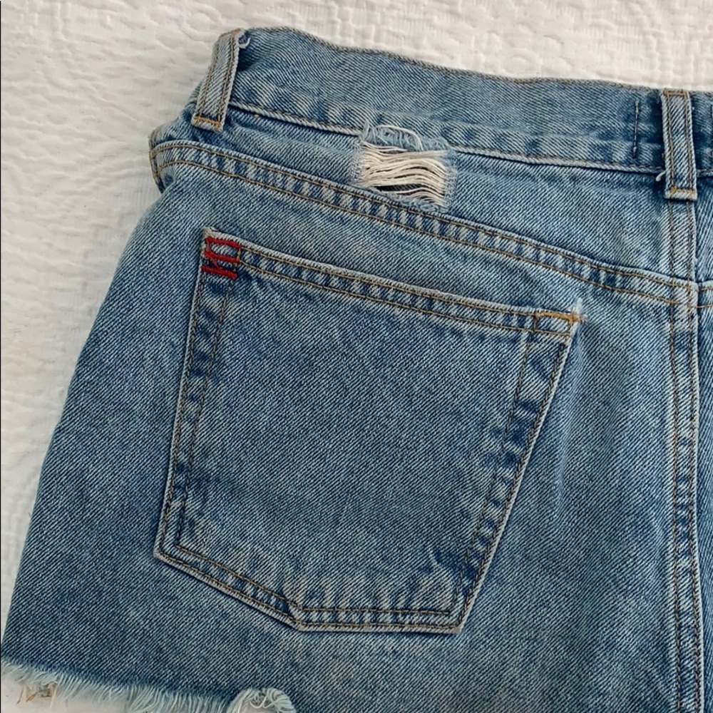 BDG High Rise Girlfriend Shorts (29) - Picture 9 of 10